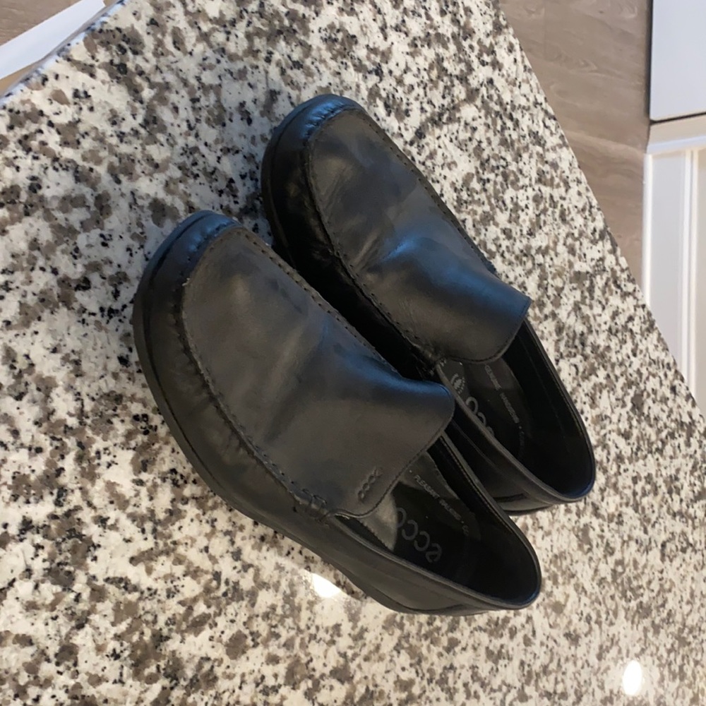 Ecco black slip on shoes